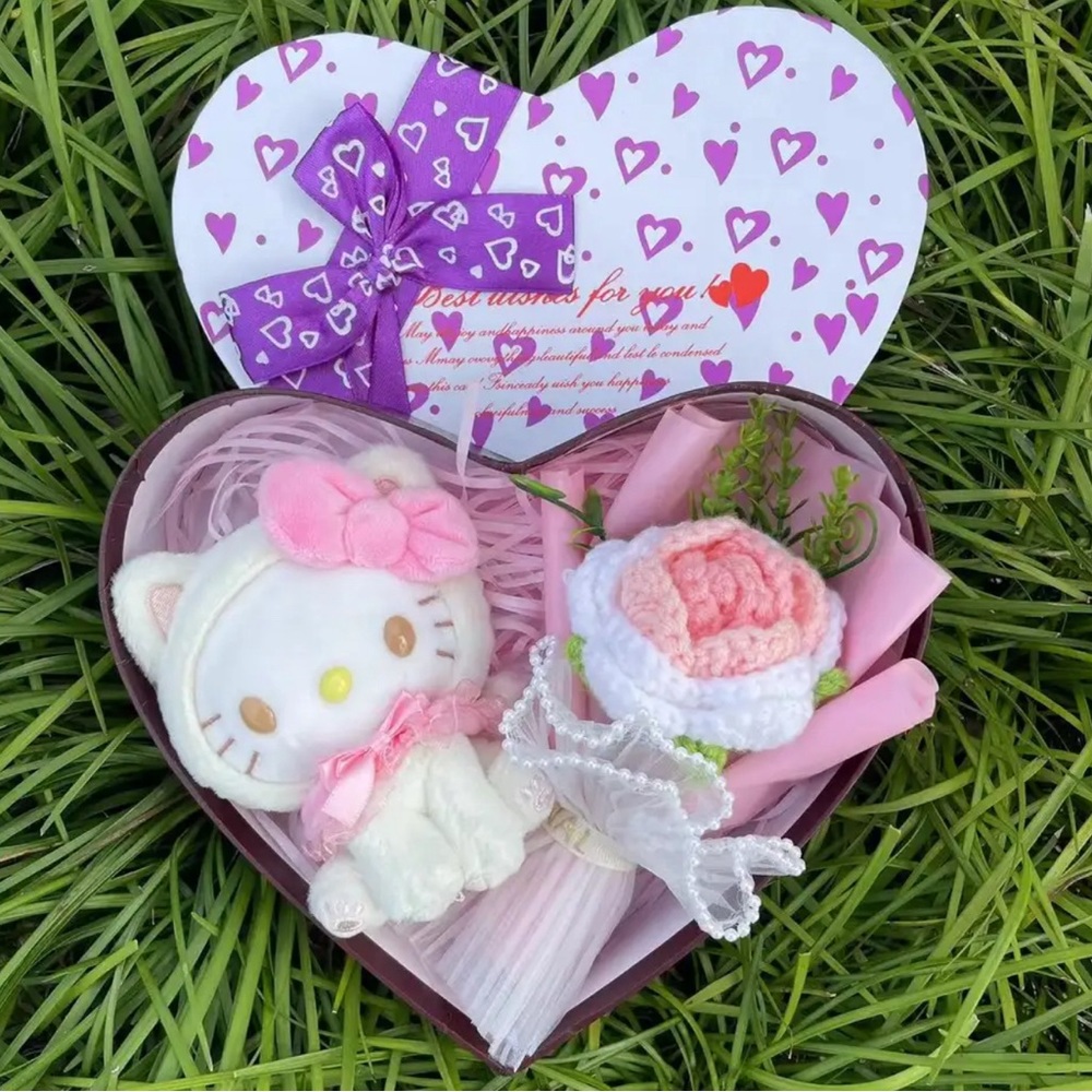 Hello kitty bouquet with heart shaped gift box